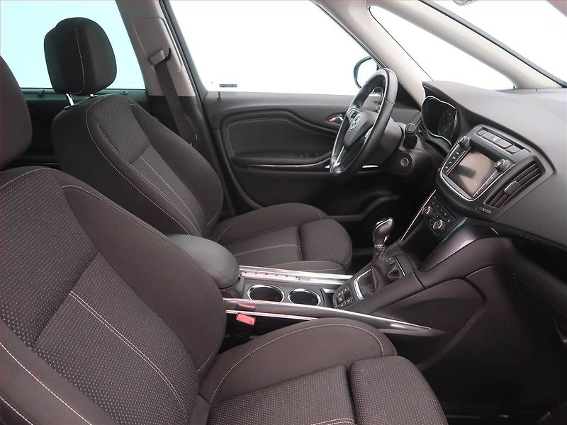 Opel Zafira (2017) 2.0 CDTI, 7 míst, Serv.kniha - fotka 9 z 18