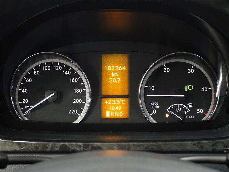 Mercedes-Benz Viano 3,0 CDI V6 Long xenony - fotka 25 z 32