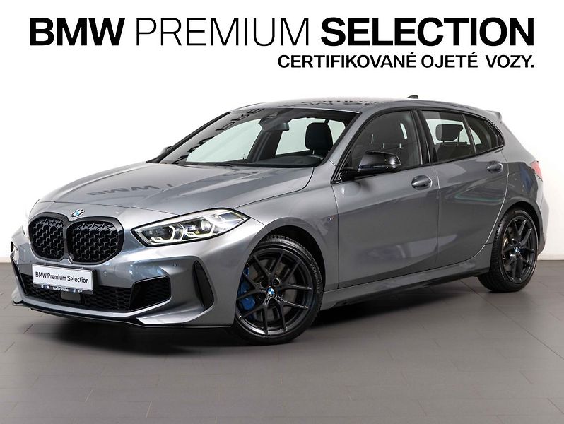 BMW Řada 1 M135i xDrive - fotka 1 z 22