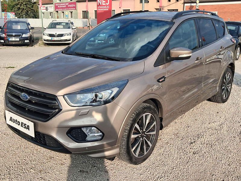 Ford Kuga (2019) 1.5i, Bixen, navi - fotka 3 z 23
