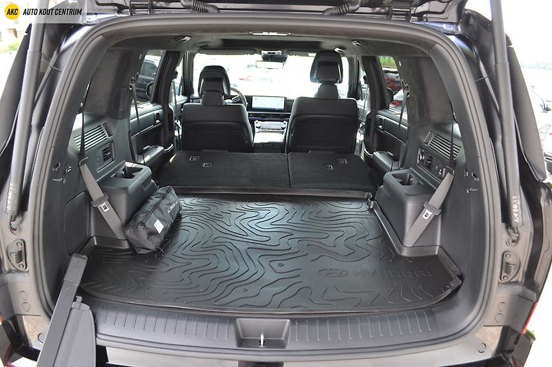 Hyundai Santa Fe 1.6T-GDI HEV 4WD CALLIGRAPHY 7 - fotka 42 z 95