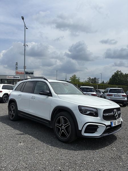 Mercedes-Benz GLB (2024) 200d 4MATIC - fotka 2 z 13