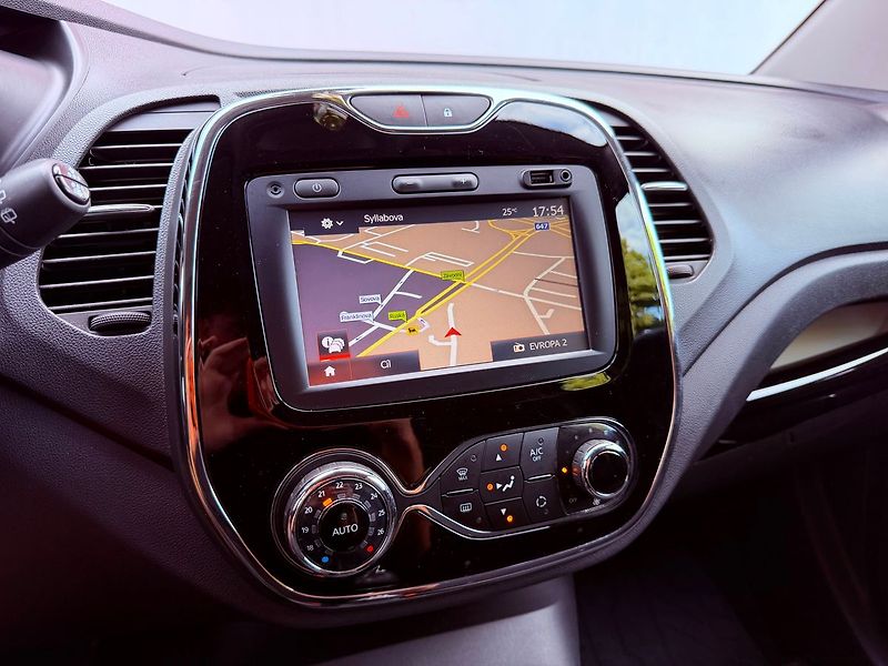 Renault Captur 0.9 TCe Intens, ČR, Serviska - fotka 19 z 25