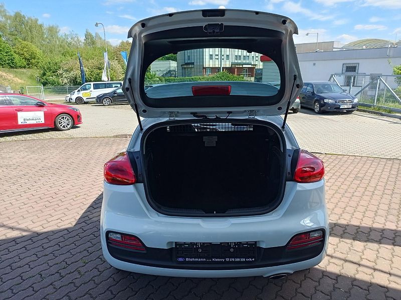 Kia Ceed (2017) CRDi - VAN - fotka 7 z 13