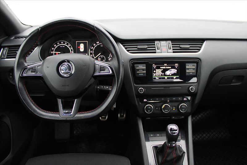 Škoda Octavia RS 2.0TDI 135kW BIXEN TAŽNÉ ČR - fotka 13 z 19