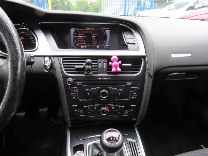 Audi A5 3,0 TDi 176kW Manuál Quattro - fotka 14 z 30