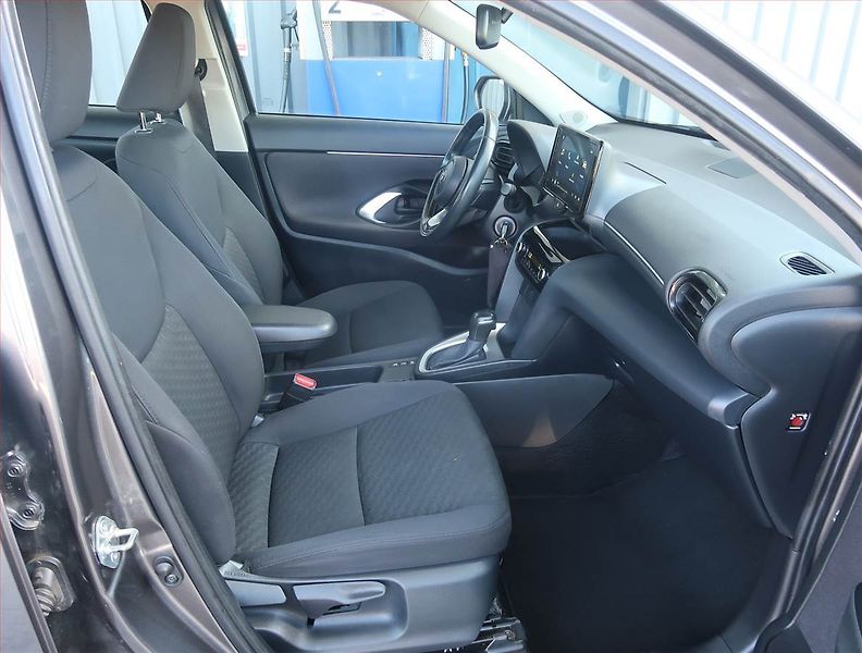 Toyota Yaris Cross (2024) Comfort 1.5 VVT-iE, Automat - fotka 9 z 20