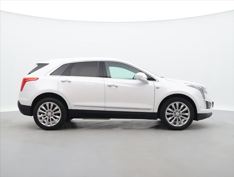 Cadillac XT5 3,7 V6 231kW 4x4 Luxury - fotka 8 z 37
