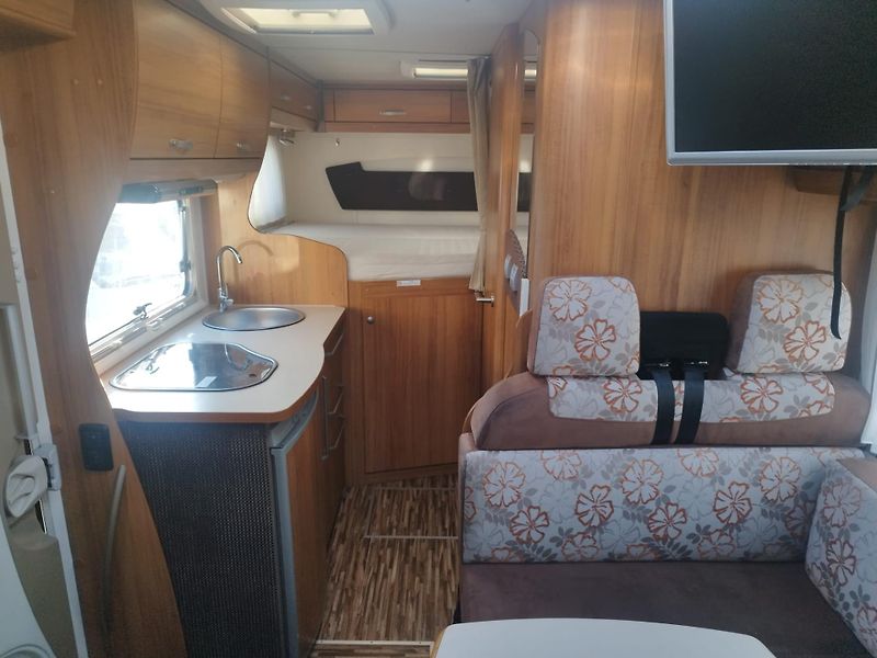 Fiat Ducato Eura Mobil 2.3JTD KLIMA - fotka 15 z 25