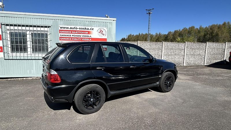 BMW X5 (2005) 3,0 D 4x4 - fotka 12 z 15
