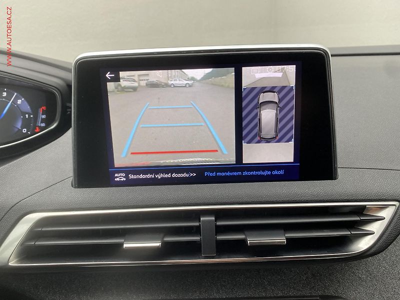 Peugeot 3008 (2019) 1.5 HDi, Allure, LED, kamera - fotka 17 z 18
