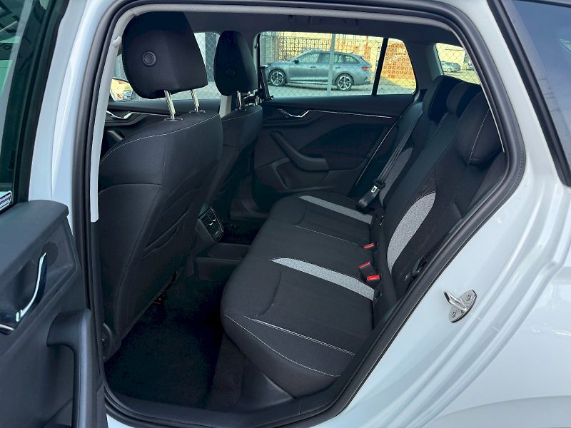 Škoda Scala (2025) 1.0 TSI 85 kW Selection - fotka 8 z 25