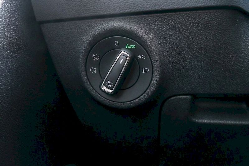 Škoda Karoq (2020) 1.5 TSI 110 kW M6° STYLE - fotka 13 z 35