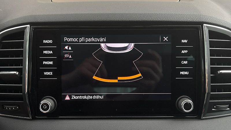 Škoda Karoq 2.0 TDI Style - fotka 12 z 27