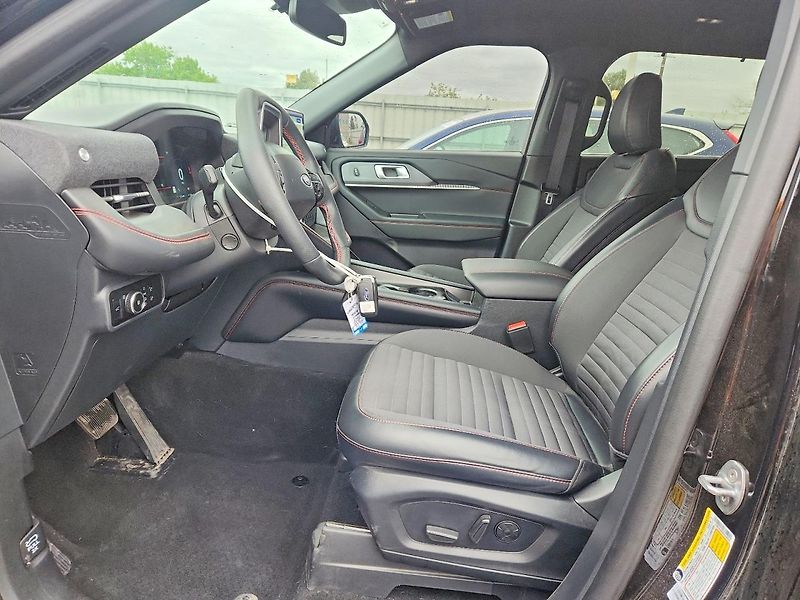 Ford Explorer (2024) ST-LINE - fotka 7 z 12