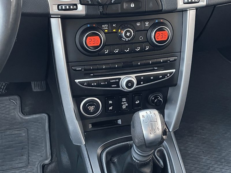 Renault Koleos (2008) Dynamique 2,0dCi 150k 4x4 - fotka 14 z 23