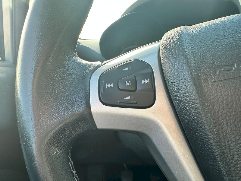 Ford Fiesta (2010) 1,4 TDCi 51 kW - fotka 16 z 23