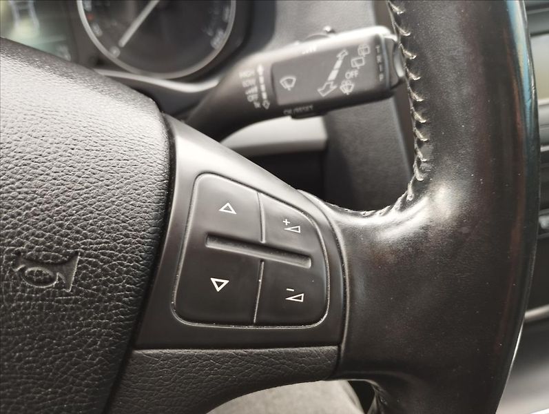 Škoda Octavia 2,0 TDi 103KW Scout 4X4 - fotka 12 z 20