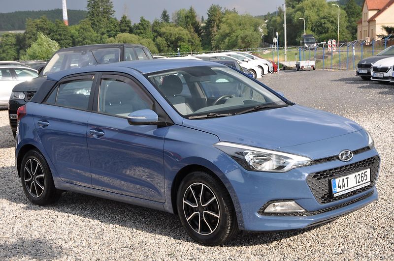 Hyundai i20 1.2i 55kW Klima - fotka 2 z 13