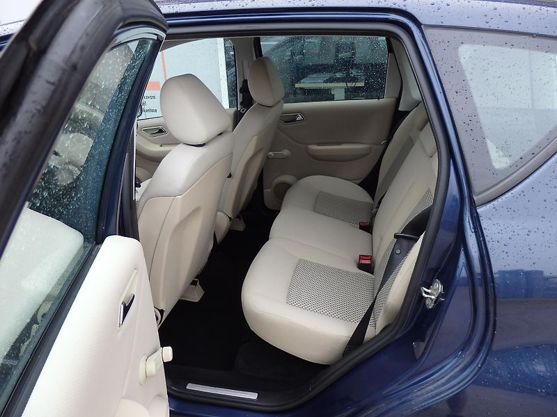 Mercedes-Benz Třídy A A 170 85 kW 4x AIRBAG - fotka 7 z 14