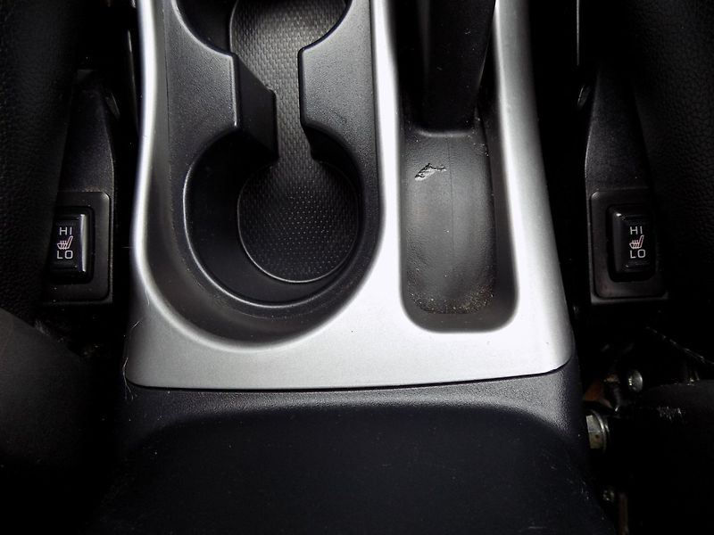 Mitsubishi Outlander (2012) 2.2DI-D/AWD/1.Maj.ČR/7.míst/ - fotka 36 z 45
