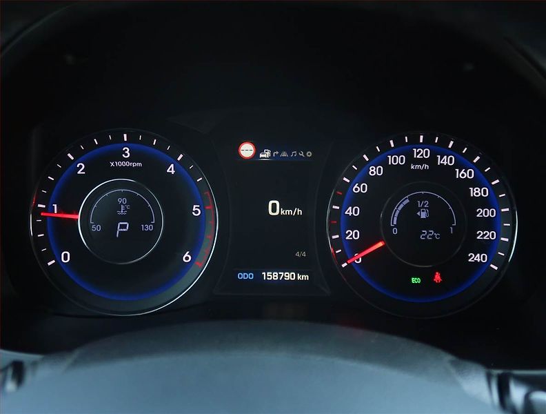 Hyundai i40 (2018) Premium 1.7 CRDi, Automat - fotka 11 z 23