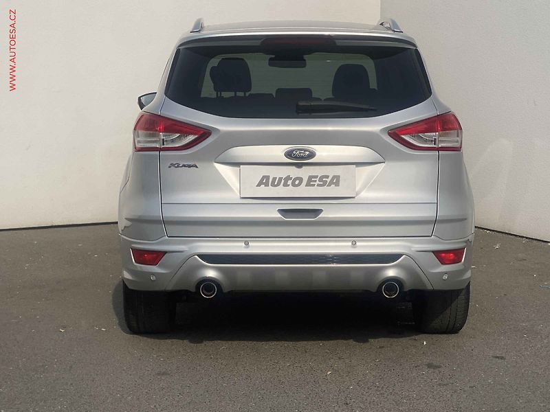 Ford Kuga (2016) 2.0 TDCi 4x4, Titanium, AT - fotka 5 z 18