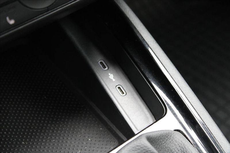 Škoda Scala 1.6 TDI / AMBITION / CZ - fotka 28 z 44