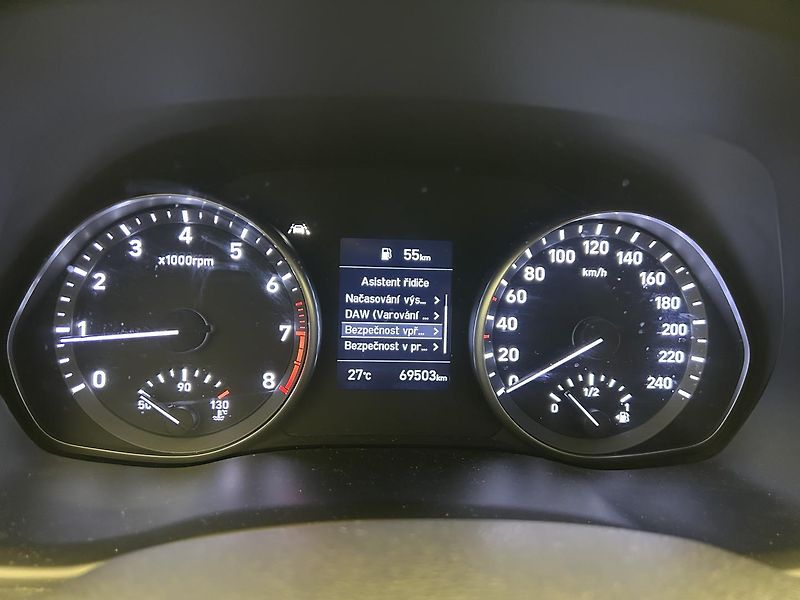 Hyundai i30 1.5 GDi Start Plus kombi - fotka 12 z 21