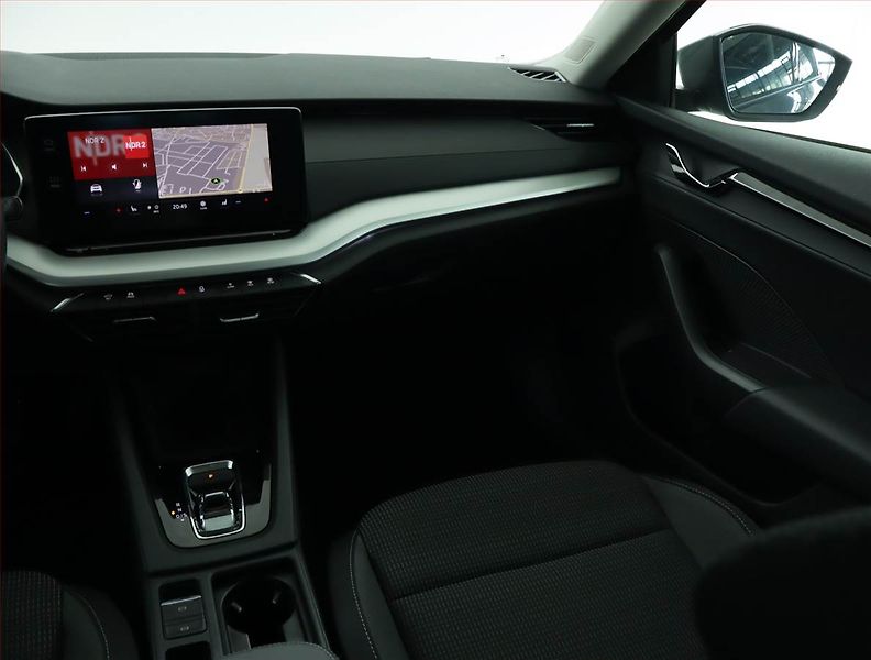 Škoda Octavia (2023) 2.0 TDI, Automat, Serv.kniha - fotka 8 z 16