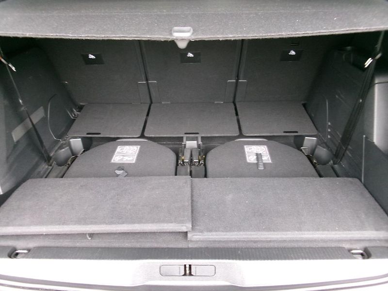 Peugeot 5008 (2024) ALLURE PACK 1.5 HDi EAT 8 - fotka 7 z 20