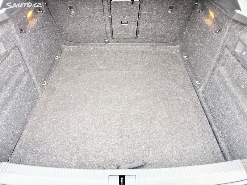 Škoda Superb 2.0 TDI 140kW - fotka 33 z 33