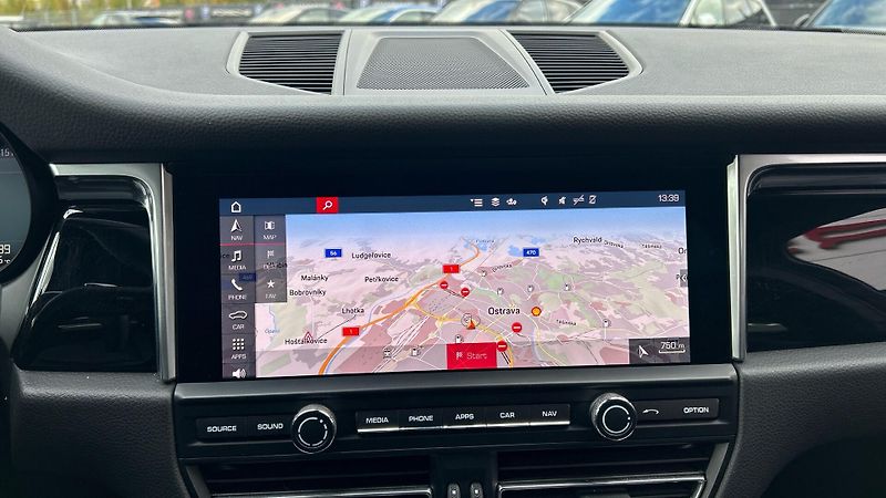 Porsche Macan 3.0  S - fotka 24 z 25