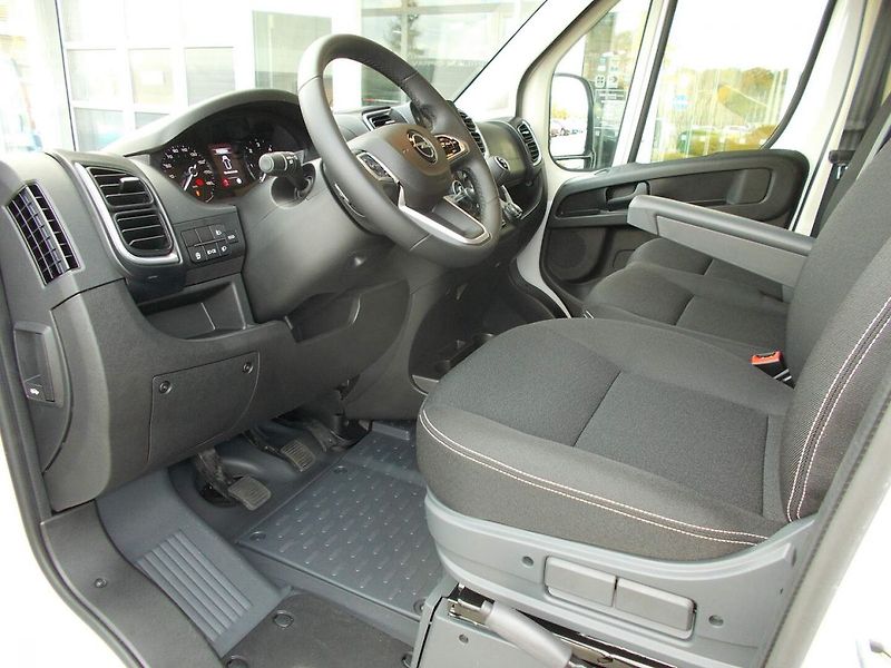 Opel Movano (2026) Van 3500 L2H2 2.2 CDTi 140k 6- - fotka 14 z 28