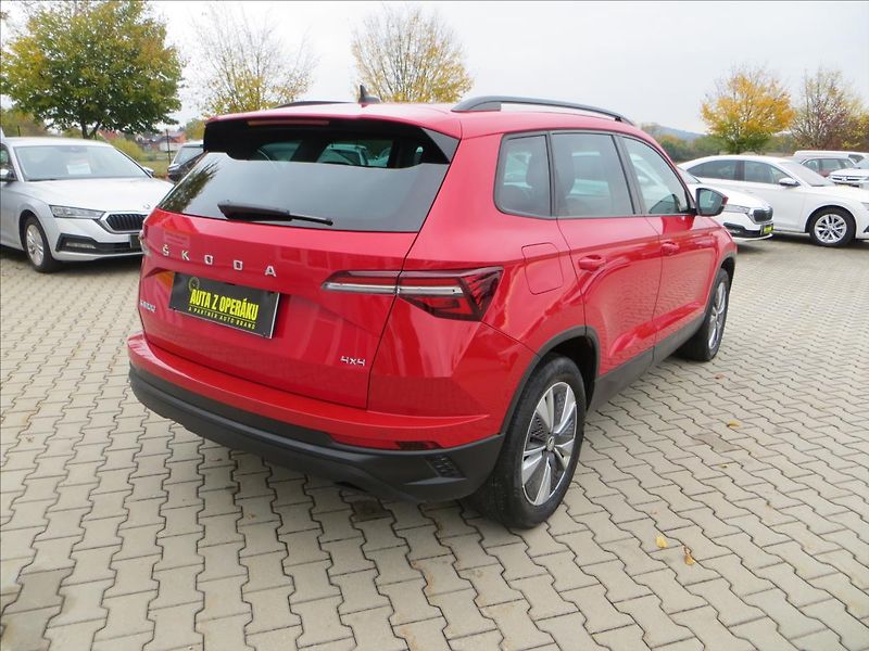 Škoda Karoq 2,0 TDI 110kw Style 4x4 DSG - fotka 9 z 28