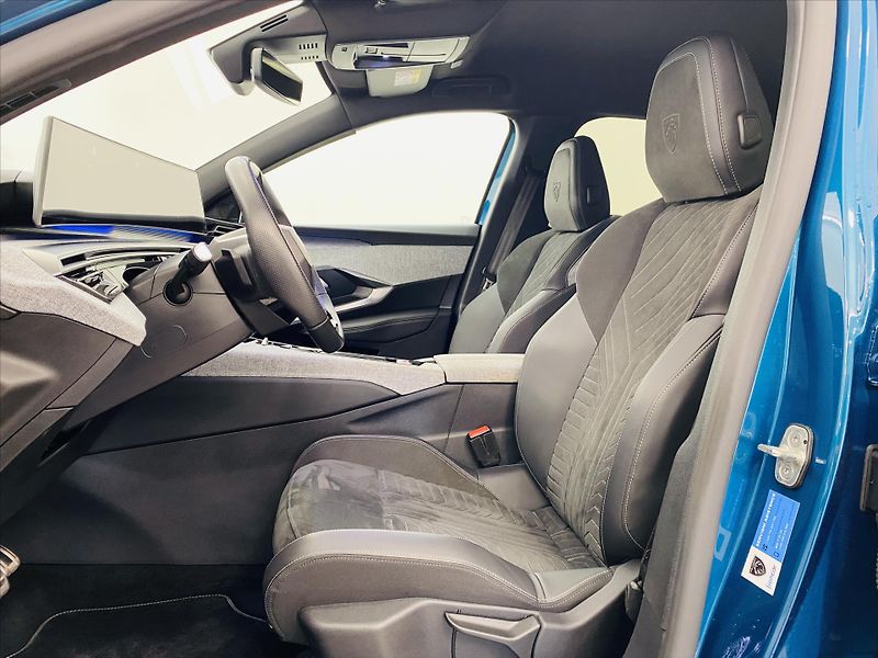 Peugeot 3008 1,2 e-DCS6 Hybrid Allure - fotka 5 z 24