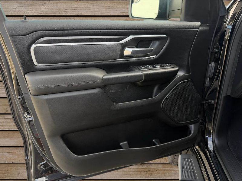 Dodge RAM (2022) +LOOK26+ROUGH COUNTRY 6 INCH+ - fotka 15 z 23