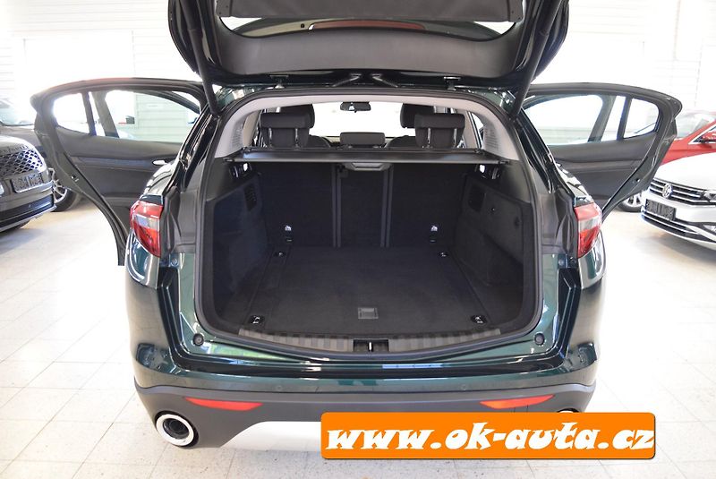 Alfa Romeo Stelvio 2.2 JTD Q4 FACELIFT 2021 - fotka 18 z 56