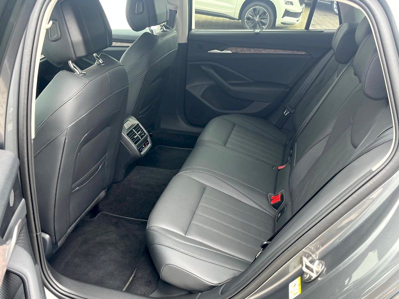 Škoda Superb (2024) kombi L & K 2.0 TDI 110 kW 7°D - fotka 17 z 35