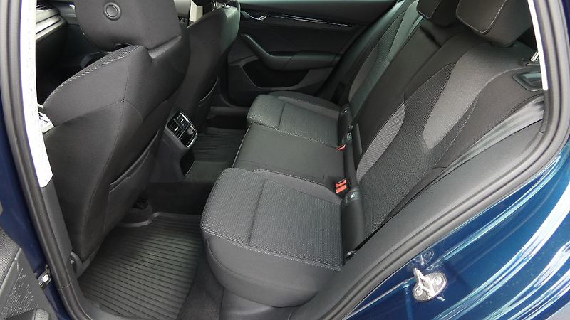 Škoda Octavia 1.5 TGI G-TEC 96kW DSG Ambitio - fotka 20 z 23