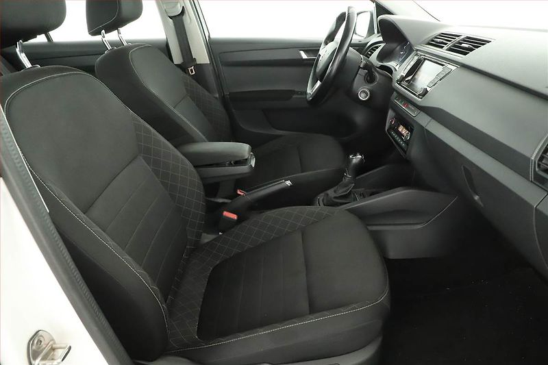 Škoda Fabia (2017) Style 1.0 TSI, Automat - fotka 7 z 17