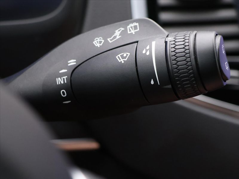 Volvo XC90 2,0 B5 173kW AWD Plus Bright C - fotka 23 z 44