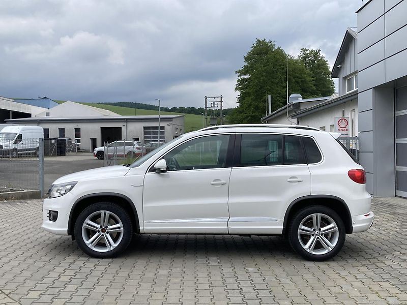 Volkswagen Tiguan (2013) 2.0TDI R-line - fotka 2 z 37