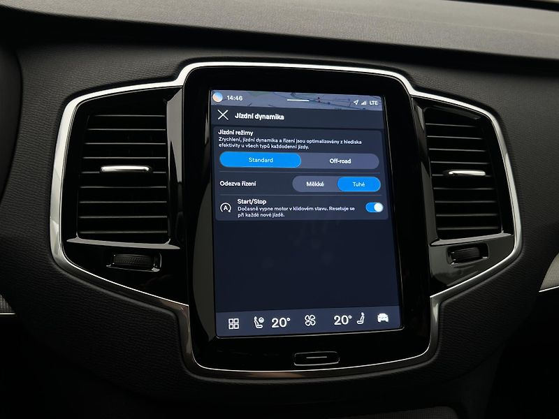 Volvo XC90 B5 AWD CORE AUT 7 MÍST - fotka 34 z 43