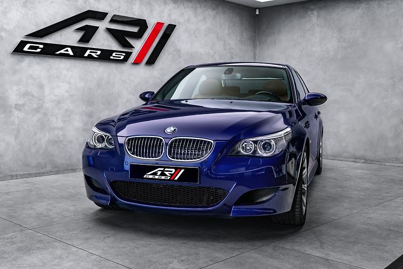 BMW M5 V10 5.0 manuál - fotka 3 z 23