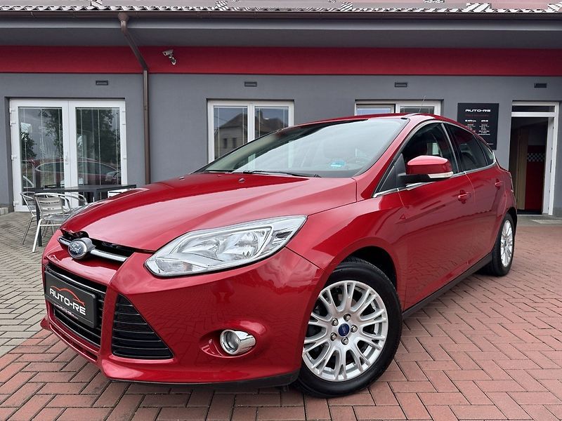 Ford Focus (2011) 1.6 Ti-VCT Digi Klima Tempomat - fotka 4 z 48
