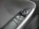 Ford Focus (2012) 1.6 i, ČR, AC, zmk.řazení - náhled 16