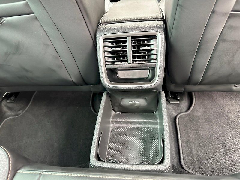 Škoda Octavia (2024) 1.5 TSI 110kW MHEV Top Selecti - fotka 23 z 26