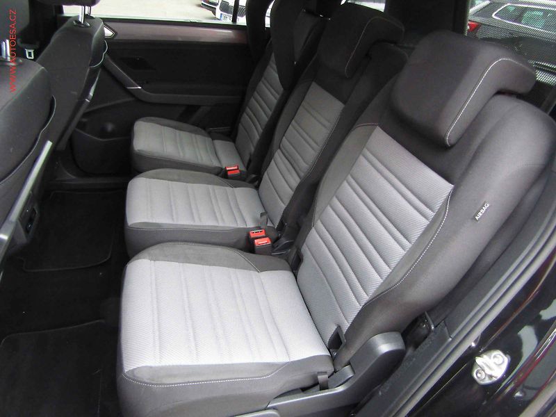 Volkswagen Touran (2018) 2.0 TDi R-Line, DSG, LED - fotka 10 z 21
