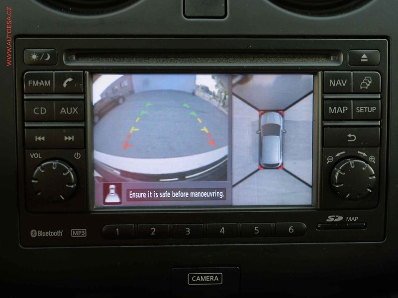 Nissan Qashqai (2012) 2.0i, Tekna, AT, xenon, panor - fotka 19 z 20